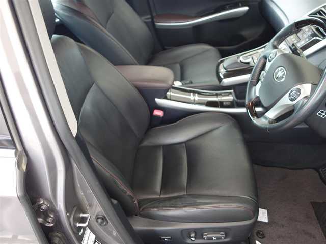 トヨタ ＳＡＩ G 佐賀県 2014(平26)年 9.9万km グレーマイカM 禁煙車/メーカーナビ/　CD/DVD/BT/SD/USB/AUX/フルセグTV/バックカメラ/ビルトインETC/社外前方ドライブレコーダー/OP 黒革シート/前席パワーシート/前席シートヒーター/クルーズコントロール/自動防眩ミラー/ステアリングリモコン/純正LEDヘッドライト/オートライト/純正フロアマット/純正ドアバイザー/プッシュスタート/スマートキー/木目調革巻きステアリング/純正ラゲッジマット/取扱説明書/保証書