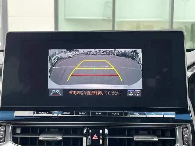 トヨタ クラウン ハイブリッド RS 和歌山県 2021(令3)年 2.5万km シルバーM 純正12.3インチナビ/バックカメラ/フルセグTV/BT/CD/衝突軽減ブレーキ/ブラインドスポットモニター/レーンキープアシスト/レーダークルコン/オートライト/前後コーナーセンサー/ビルトインETC2.0 /シートヒーター/パワーシート/ステアリングリモコン/ステアリングヒーター/フルオートパワーウィンドウ/LEDヘッドライト/フォグランプ/ドアバイザー