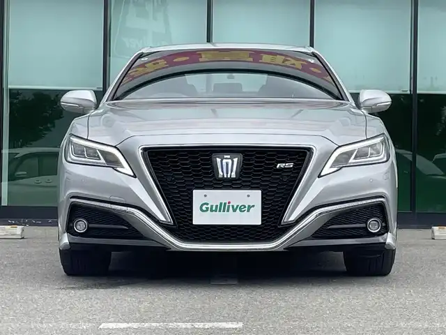 トヨタ クラウン ハイブリッド RS 和歌山県 2021(令3)年 2.5万km シルバーM 純正12.3インチナビ/バックカメラ/フルセグTV/BT/CD/衝突軽減ブレーキ/ブラインドスポットモニター/レーンキープアシスト/レーダークルコン/オートライト/前後コーナーセンサー/ビルトインETC2.0 /シートヒーター/パワーシート/ステアリングリモコン/ステアリングヒーター/フルオートパワーウィンドウ/LEDヘッドライト/フォグランプ/ドアバイザー
