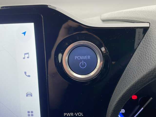 トヨタ ノア ハイブリッド 長野県 2023(令5)年 2.7万km 黒 純正ナビ/バックカメラ／全方位カメラ/Bluetooth・USB・AM／FM/フルセグTV/ETC2.0/クルーズコントロール/レーンキープアシスト/シートヒーター/コーナーセンサー前後/100V充電/カーテンエアバック/ハーフレザーシート/横滑り防止装置/パドルシフト/両側パワースライドドア/純正夏タイヤ/純正フロアマット/スマートキー/ドアバイザー