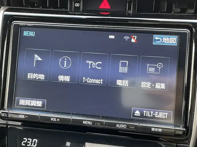 トヨタ ハリアー プレミアム 大阪府 2017(平29)年 6.4万km ホワイトパールクリスタルシャイン 純正９インチナビ　/   フルセグＴＶ/CD/DVD/Bluetooth/100V電源　/バックモニタ　/トヨタセーフティセンス/社外エアロ　　/アイドリングストップ　/電動リアゲート　/運転席パワーシート　/ハーフレザーシート/純正18インチアルミホイール/純正フロアマット/プッシュスタート　/スマートキー　/ビルトインＥＴＣ
