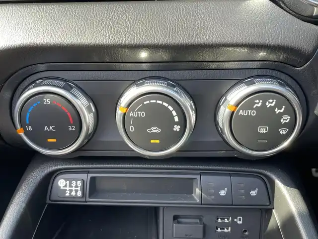 マツダ ロードスター RS 千葉県 2015(平27)年 2.1万km ジェットブラックマイカ 6MT/マツダスピードエアロ/BLITZ車高調/GPスポーツエグザスエボチューンマフラー/オートエグゼリアスポイラー/オートエグゼステアリング/オートエグゼエンジンカバー/BLITZタワーバー/ピボットスロコン/純正レカロハーフレザーシート/シートヒーター/マツダコネクトSDナビ/・CD/DVD/Bluetooth/フルセグTV/バックカメラ/車線逸脱警報/ブラインドスポットモニター/スマートキー/純正16インチアルミホイール/純正LEDヘッドライト/ETC/社外ドライブレコーダー/本革巻きステアリング/新車時保証書＆取扱説明書