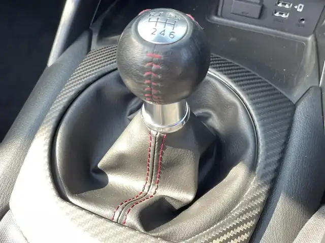 マツダ ロードスター RS 千葉県 2015(平27)年 2.1万km ジェットブラックマイカ 6MT/マツダスピードエアロ/BLITZ車高調/GPスポーツエグザスエボチューンマフラー/オートエグゼリアスポイラー/オートエグゼステアリング/オートエグゼエンジンカバー/BLITZタワーバー/ピボットスロコン/純正レカロハーフレザーシート/シートヒーター/マツダコネクトSDナビ/・CD/DVD/Bluetooth/フルセグTV/バックカメラ/車線逸脱警報/ブラインドスポットモニター/スマートキー/純正16インチアルミホイール/純正LEDヘッドライト/ETC/社外ドライブレコーダー/本革巻きステアリング/新車時保証書＆取扱説明書