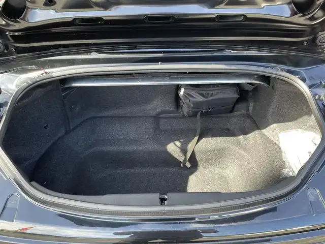 マツダ ロードスター RS 千葉県 2015(平27)年 2.1万km ジェットブラックマイカ 6MT/マツダスピードエアロ/BLITZ車高調/GPスポーツエグザスエボチューンマフラー/オートエグゼリアスポイラー/オートエグゼステアリング/オートエグゼエンジンカバー/BLITZタワーバー/ピボットスロコン/純正レカロハーフレザーシート/シートヒーター/マツダコネクトSDナビ/・CD/DVD/Bluetooth/フルセグTV/バックカメラ/車線逸脱警報/ブラインドスポットモニター/スマートキー/純正16インチアルミホイール/純正LEDヘッドライト/ETC/社外ドライブレコーダー/本革巻きステアリング/新車時保証書＆取扱説明書