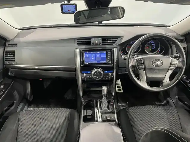 トヨタ マークＸ 250S 愛知県 2016(平28)年 9.7万km シルバーM 純正SDナビ（NSCD-W66)/・AM/FM/CD/DVD/Bluetooth/・テレビ/Toyota Safety Sense/・衝突軽減ブレーキ/・レーンキープアシスト/・レーダークルーズコントロール/クリアランスソナー/バックカメラ/ドライブレコーダー/ETC/プッシュスタートボタン/スマートキー/純正16インチアルミホイル/LEDヘッドライト/パワーシート（D席+N席）/シートヒーター（D席+N席）/オートライト/オートエアコン/電格ミラー/ドアバイザー/純正フロアマット/保証書/取扱説明書
