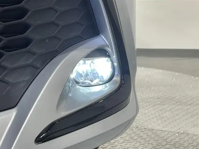 トヨタ マークＸ 250S 愛知県 2016(平28)年 9.7万km シルバーM 純正SDナビ（NSCD-W66)/・AM/FM/CD/DVD/Bluetooth/・テレビ/Toyota Safety Sense/・衝突軽減ブレーキ/・レーンキープアシスト/・レーダークルーズコントロール/クリアランスソナー/バックカメラ/ドライブレコーダー/ETC/プッシュスタートボタン/スマートキー/純正16インチアルミホイル/LEDヘッドライト/パワーシート（D席+N席）/シートヒーター（D席+N席）/オートライト/オートエアコン/電格ミラー/ドアバイザー/純正フロアマット/保証書/取扱説明書