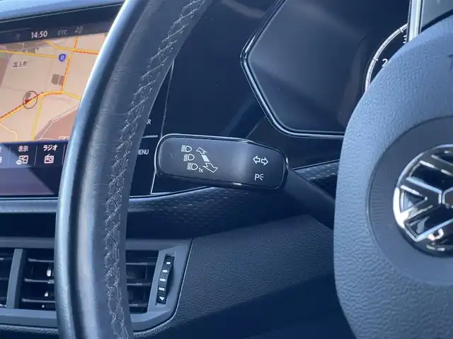 フォルクスワーゲン Ｔ－クロス TSI 1st 山梨県 2020(令2)年 3万km グレー 純正ナビ　/フルセグTV　/AppleCarPlay　/AndoroidoAuto　/Bluetooth　/バックカメラ　/ETC2.0　/非接触充電　/ACC　/オートライト　/コーナーセンサー　/ブラインドスポット　/アイドリングストップ　/ドラレコ前後