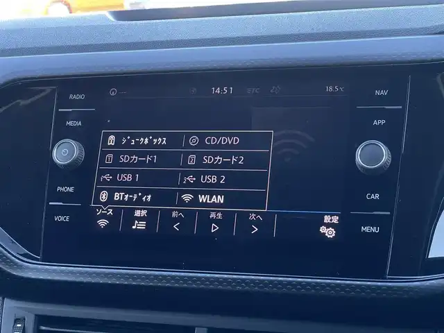 フォルクスワーゲン Ｔ－クロス TSI 1st 山梨県 2020(令2)年 3万km グレー 純正ナビ　/フルセグTV　/AppleCarPlay　/AndoroidoAuto　/Bluetooth　/バックカメラ　/ETC2.0　/非接触充電　/ACC　/オートライト　/コーナーセンサー　/ブラインドスポット　/アイドリングストップ　/ドラレコ前後