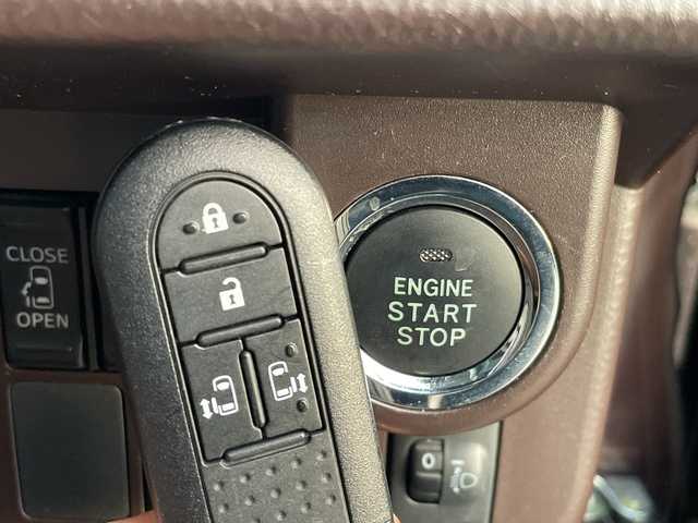 トヨタ ルーミー G S 愛知県 2017(平29)年 5.1万km プラムブラウンパールクリスタルシャイン 純正9型ナビ/両側パワースライドドア/クルーズコントロール/バックカメラ/コーナーセンサー/レーンキープアシスト/オートライト/衝突軽減システム/フルセグ/CD DVD/Bluetooth/ステアリングスイッチ/スマートキー/プッシュスタート