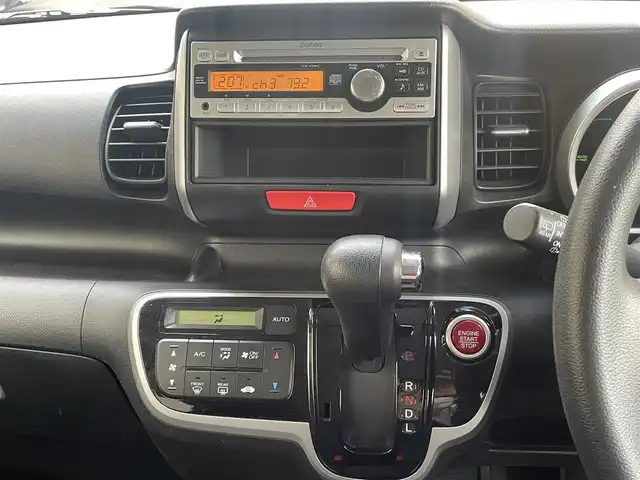 ホンダ Ｎ ＢＯＸ G SSパッケージ 静岡県 2013(平25)年 7.4万km アラバスターシルバーメタリック ワンオーナー/純正CDデッキ/FM/AM/AUX/両側パワースライドドア/ETC/ステアリングスイッチ/純正14インチAW/スマートキー×2/保証書/取扱説明書/H28/30/R2/4/6点検記録簿有