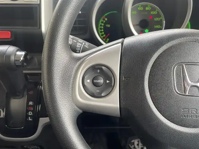 ホンダ Ｎ ＢＯＸ G SSパッケージ 静岡県 2013(平25)年 7.4万km アラバスターシルバーメタリック ワンオーナー/純正CDデッキ/FM/AM/AUX/両側パワースライドドア/ETC/ステアリングスイッチ/純正14インチAW/スマートキー×2/保証書/取扱説明書/H28/30/R2/4/6点検記録簿有