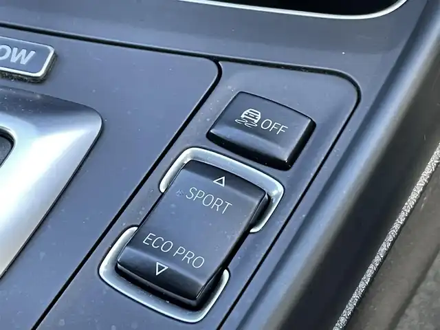 ＢＭＷ １１８ｄ Mスポーツ エディションシャドー 静岡県 2017(平29)年 5.1万km ミネラルグレー 茶革シート/シートヒーター /ダークカラーLEDライト/ブラックキドニーグリル/純正18インチジェットブラックホイール/レザーステアリングホイール/iDrive/(Bluetooth/CD/DVD/USB)/インテリジェントセーフティー/ACC/ドライビングパフォーマンスコントロール/バックカメラ /ETC/ドライブレコーダー/保証書