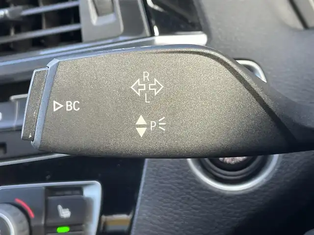 ＢＭＷ １１８ｄ Mスポーツ エディションシャドー 静岡県 2017(平29)年 5.1万km ミネラルグレー 茶革シート/シートヒーター /ダークカラーLEDライト/ブラックキドニーグリル/純正18インチジェットブラックホイール/レザーステアリングホイール/iDrive/(Bluetooth/CD/DVD/USB)/インテリジェントセーフティー/ACC/ドライビングパフォーマンスコントロール/バックカメラ /ETC/ドライブレコーダー/保証書