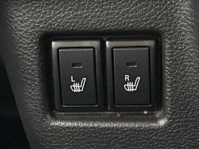 マツダ フレアワゴン カスタムスタイル ハイブリッド XT 山形県 2018(平30)年 7.3万km シルバー 禁煙車/4WD/デュアルセンサーブレーキ/レーンキープアシスト/横滑り防止装置/オートマチックハイビーム/後方コーナーセンサー/バックカメラ/純正SDナビ/（Bluetooth/フルセグ/AM/FM/USB)/テレビキャンセラー/両側パワースライドドア/アイドリングストップ/ステアリングスイッチ/パドルシフト/ハーフレザー/前席シートヒーター/社外フロアマット/社外アルミホイール/電動格納ミラー/ドアバイザー/LEDヘッドライト/フォグランプ/ホイール付きスタッドレスタイヤ車載4本/（155/65/R14)3mm