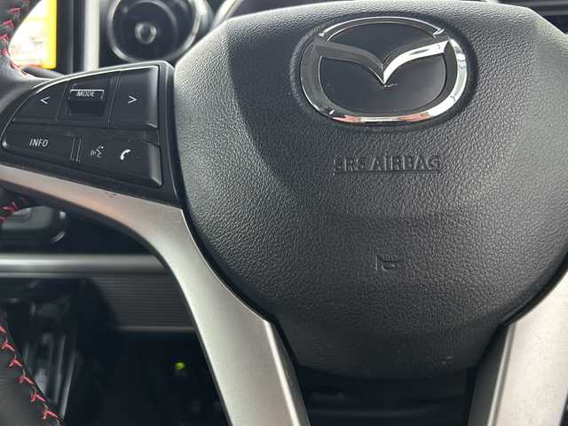 マツダ フレアワゴン カスタムスタイル ハイブリッド XT 山形県 2018(平30)年 7.3万km シルバー 禁煙車/4WD/デュアルセンサーブレーキ/レーンキープアシスト/横滑り防止装置/オートマチックハイビーム/後方コーナーセンサー/バックカメラ/純正SDナビ/（Bluetooth/フルセグ/AM/FM/USB)/テレビキャンセラー/両側パワースライドドア/アイドリングストップ/ステアリングスイッチ/パドルシフト/ハーフレザー/前席シートヒーター/社外フロアマット/社外アルミホイール/電動格納ミラー/ドアバイザー/LEDヘッドライト/フォグランプ/ホイール付きスタッドレスタイヤ車載4本/（155/65/R14)3mm