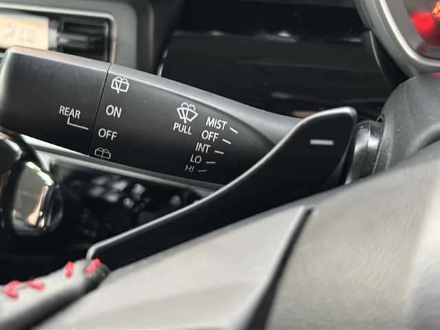 マツダ フレアワゴン カスタムスタイル ハイブリッド XT 山形県 2018(平30)年 7.3万km シルバー 禁煙車/4WD/デュアルセンサーブレーキ/レーンキープアシスト/横滑り防止装置/オートマチックハイビーム/後方コーナーセンサー/バックカメラ/純正SDナビ/（Bluetooth/フルセグ/AM/FM/USB)/テレビキャンセラー/両側パワースライドドア/アイドリングストップ/ステアリングスイッチ/パドルシフト/ハーフレザー/前席シートヒーター/社外フロアマット/社外アルミホイール/電動格納ミラー/ドアバイザー/LEDヘッドライト/フォグランプ/ホイール付きスタッドレスタイヤ車載4本/（155/65/R14)3mm