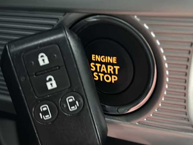 マツダ フレアワゴン カスタムスタイル ハイブリッド XT 山形県 2018(平30)年 7.3万km シルバー 禁煙車/4WD/デュアルセンサーブレーキ/レーンキープアシスト/横滑り防止装置/オートマチックハイビーム/後方コーナーセンサー/バックカメラ/純正SDナビ/（Bluetooth/フルセグ/AM/FM/USB)/テレビキャンセラー/両側パワースライドドア/アイドリングストップ/ステアリングスイッチ/パドルシフト/ハーフレザー/前席シートヒーター/社外フロアマット/社外アルミホイール/電動格納ミラー/ドアバイザー/LEDヘッドライト/フォグランプ/ホイール付きスタッドレスタイヤ車載4本/（155/65/R14)3mm