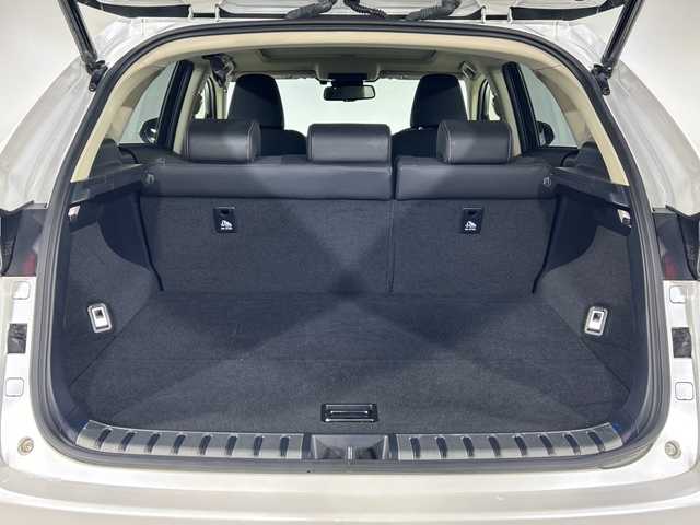 レクサス ＮＸ 300h バージョンL 神奈川県 2019(令1)年 6.2万km ソニッククォーツ 純正SDナビゲーションシステム/フルセグ　CD DVD/Bluetooth　SD　USB　AUX/パノラミックビューモニター/パノラミックルーフ/ハンズフリーパワーバックドア/AC100V【リア】/純正ビルトインETC2.0/セーフティシステムプラス/ブラインドスポットモニター/プリクラッシュセーフティシステム/レーンディパーチャーアラート/アダブティブハイビームシステム/レーダークルーズコントロール/ドライブモードセレクト/前後ソナー/アイドリングストップ/革巻きステアリング/パドルシフト/シートヒーター/革シート/前席/後席シートヒーター/前席パワーシート/ベンチレーション/運転席ポジションメモリー/電動パーキングブレーキ/オートブレーキホールド/nanoe/自動防眩ミラー/プッシュスタート/スマ＾とキー/3眼LEDヘッドランプ/LEDデイライト/ヘッドランプクリーナー/オートライト/純正リアスポイラー/純正18インチアルミホイール/電格ウインカーミラー