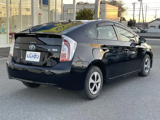 トヨタ プリウス 群馬県 2015(平27)年 9.5万km ブラック (株)IDOMが運営する【じしゃロン伊勢崎店】の自社ローン専用車両になりますこちらは現金またはオートローンご利用時の価格です。自社ローンご希望の方は別途その旨お申付け下さい/純正SDナビゲーション/バックカメラ/CD/DVD/SD/BT/DTV/ビルトインETC/HIDヘッドライト/オートライト/フォグライト/ドアバイザー/純正フロアマット