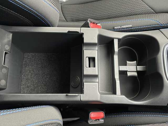 スバル レヴォーグ 1．8GT－H EX 岩手県 2023(令5)年 1.7万km クリスタルブラックシリカ アイサイト/純正ナビ/Bluetooth/フルセグTV/バックカメラ/パワーバックドア/デジタルインナーミラー/前席パワーシート/D席メモリシート/全席シートヒーター/LEDヘッドライト/LEDフォグランプ/オートライト/革巻きステアリング/ステアリングスイッチ/パドルシフト/スマートキー/保証書