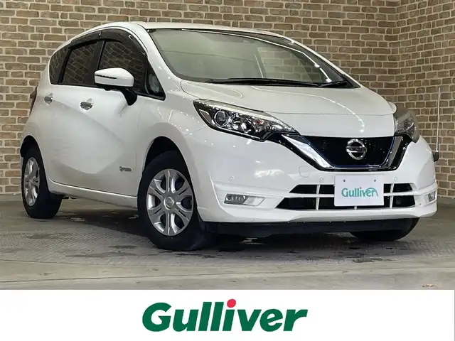 日産 ノート e－パワー B FOUR 岩手県 2021(令3)年 1.5万km ホワイト ４WD　/アラウンドビューモニター/エマージェンシーブレーキ/ETC/インテリジェントルームミラー/コーナーセンサー/横滑り防止装置/レーンアシスト/Pioneerオーディオ/オートライト/オートエアコン/ヘッドライトレベライザー/ハイビームアシスト/プッシュスタート/14インチスチールホイール/純正ホイールキャップ