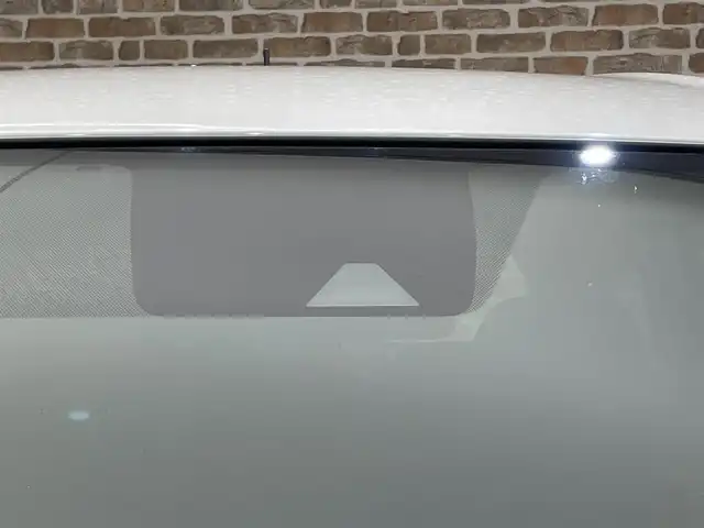 日産 ノート e－パワー B FOUR 岩手県 2021(令3)年 1.5万km ホワイト ４WD　/アラウンドビューモニター/エマージェンシーブレーキ/ETC/インテリジェントルームミラー/コーナーセンサー/横滑り防止装置/レーンアシスト/Pioneerオーディオ/オートライト/オートエアコン/ヘッドライトレベライザー/ハイビームアシスト/プッシュスタート/14インチスチールホイール/純正ホイールキャップ