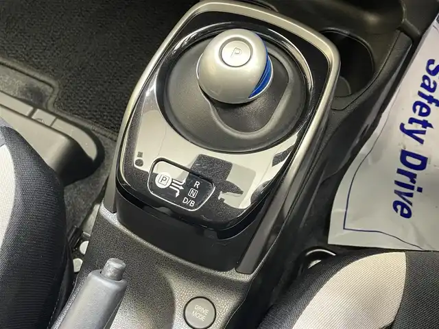 日産 ノート e－パワー B FOUR 岩手県 2021(令3)年 1.5万km ホワイト ４WD　/アラウンドビューモニター/エマージェンシーブレーキ/ETC/インテリジェントルームミラー/コーナーセンサー/横滑り防止装置/レーンアシスト/Pioneerオーディオ/オートライト/オートエアコン/ヘッドライトレベライザー/ハイビームアシスト/プッシュスタート/14インチスチールホイール/純正ホイールキャップ