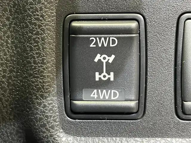 日産 ノート e－パワー B FOUR 岩手県 2021(令3)年 1.5万km ホワイト ４WD　/アラウンドビューモニター/エマージェンシーブレーキ/ETC/インテリジェントルームミラー/コーナーセンサー/横滑り防止装置/レーンアシスト/Pioneerオーディオ/オートライト/オートエアコン/ヘッドライトレベライザー/ハイビームアシスト/プッシュスタート/14インチスチールホイール/純正ホイールキャップ