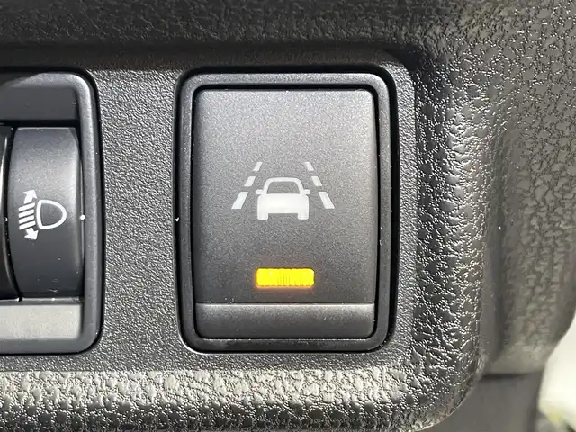 日産 ノート e－パワー B FOUR 岩手県 2021(令3)年 1.5万km ホワイト ４WD　/アラウンドビューモニター/エマージェンシーブレーキ/ETC/インテリジェントルームミラー/コーナーセンサー/横滑り防止装置/レーンアシスト/Pioneerオーディオ/オートライト/オートエアコン/ヘッドライトレベライザー/ハイビームアシスト/プッシュスタート/14インチスチールホイール/純正ホイールキャップ