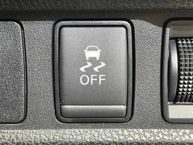 日産 ノート e－パワー B FOUR 岩手県 2021(令3)年 1.5万km ホワイト ４WD　/アラウンドビューモニター/エマージェンシーブレーキ/ETC/インテリジェントルームミラー/コーナーセンサー/横滑り防止装置/レーンアシスト/Pioneerオーディオ/オートライト/オートエアコン/ヘッドライトレベライザー/ハイビームアシスト/プッシュスタート/14インチスチールホイール/純正ホイールキャップ