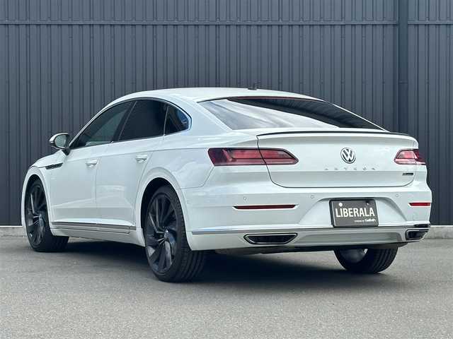 フォルクスワーゲン アルテオン TSI 4モーション Rラインアドバンス 福島県 2019(令1)年 3.5万km オリックスホワイトパールエフェクト アダプティブクルーズコントロール/ヘッドアップディスプレイ/レーンアシスト/サイドアシスト/黒革シート/全席シートヒーター/パワーシート/純正ナビ/360°カメラ/フルセグTV/AppleCarPlay/AndroidAuto/ETC2.0/パワートランク/パドルシフト/ドライブモード/コーナーセンサー /オートホールド /LEDヘッドライト/アンビエントライト/純正20インチAW/保証書/スペアキー