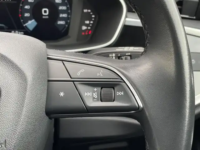 アウディ Ｑ３ 35TFSI アドバンスド 三重県 2021(令3)年 2.8万km グレイシアホワイトメタリック ベーシックＰＫＧ　/アシスタンスＰＫＧ　/フルセグＴＶ　/シートヒーター　/パワーシート　/フット機能付電動リアゲート　/アウディドライブセレクト　/プレセンス　/ＡＣＣ　/ＬＥＤヘッドライト　/ＭＭＩ　/バーチャルＣＰ