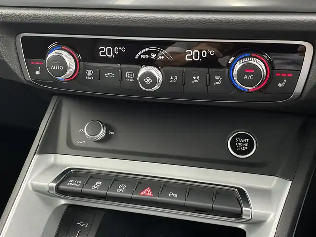 アウディ Ｑ３ 35TFSI アドバンスド 三重県 2021(令3)年 2.8万km グレイシアホワイトメタリック ベーシックＰＫＧ　/アシスタンスＰＫＧ　/フルセグＴＶ　/シートヒーター　/パワーシート　/フット機能付電動リアゲート　/アウディドライブセレクト　/プレセンス　/ＡＣＣ　/ＬＥＤヘッドライト　/ＭＭＩ　/バーチャルＣＰ
