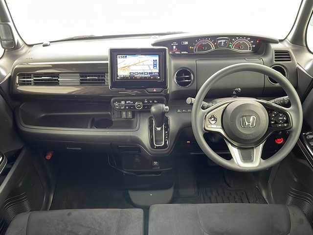 ホンダ Ｎ ＢＯＸ カスタム G L ホンダセンシング 道央・札幌 2017(平29)年 3.2万km プレミアムホワイトパールⅡ ・４WD /Honda SENSING/・衝突軽減ブレーキ/誤発進抑制機能/・後方誤発進抑制機能/路外逸脱抑制機能/・アダプティブ・クルーズ・コントロール〉/・LKAS〈車線維持支援システム〉/・LEDオートライト/オートハイビーム/・社外MDV-Z704 ナビ/・DVD.CD.SD.Bluetooth/・フルセグ/バックカメラ/・両側パワースライドドア/・純正キー一体型エンジンスターター/・スマートキー/スペアキー/・D.N席シートヒーター/ミラーヒーター/・ビルトインETC/・保証書/取扱説明書