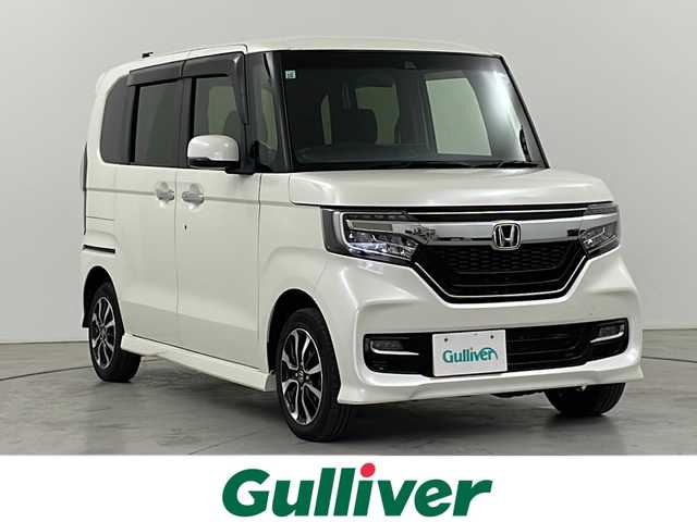ホンダ Ｎ ＢＯＸ カスタム G L ホンダセンシング 道央・札幌 2017(平29)年 3.2万km プレミアムホワイトパールⅡ ・４WD /Honda SENSING/・衝突軽減ブレーキ/誤発進抑制機能/・後方誤発進抑制機能/路外逸脱抑制機能/・アダプティブ・クルーズ・コントロール〉/・LKAS〈車線維持支援システム〉/・LEDオートライト/オートハイビーム/・社外MDV-Z704 ナビ/・DVD.CD.SD.Bluetooth/・フルセグ/バックカメラ/・両側パワースライドドア/・純正キー一体型エンジンスターター/・スマートキー/スペアキー/・D.N席シートヒーター/ミラーヒーター/・ビルトインETC/・保証書/取扱説明書