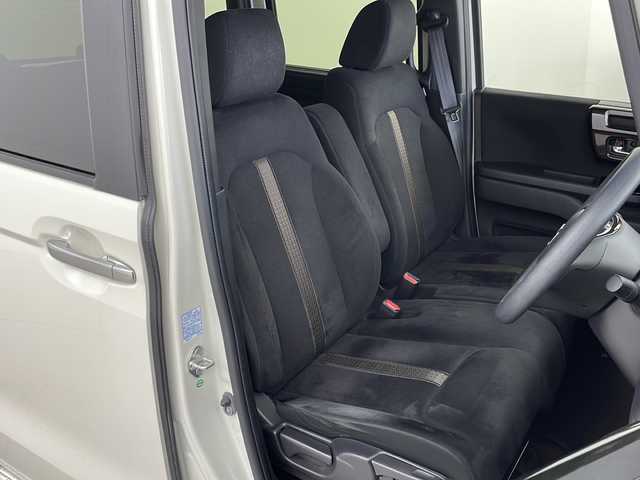 ホンダ Ｎ ＢＯＸ カスタム G L ホンダセンシング 道央・札幌 2017(平29)年 3.2万km プレミアムホワイトパールⅡ ・４WD /Honda SENSING/・衝突軽減ブレーキ/誤発進抑制機能/・後方誤発進抑制機能/路外逸脱抑制機能/・アダプティブ・クルーズ・コントロール〉/・LKAS〈車線維持支援システム〉/・LEDオートライト/オートハイビーム/・社外MDV-Z704 ナビ/・DVD.CD.SD.Bluetooth/・フルセグ/バックカメラ/・両側パワースライドドア/・純正キー一体型エンジンスターター/・スマートキー/スペアキー/・D.N席シートヒーター/ミラーヒーター/・ビルトインETC/・保証書/取扱説明書