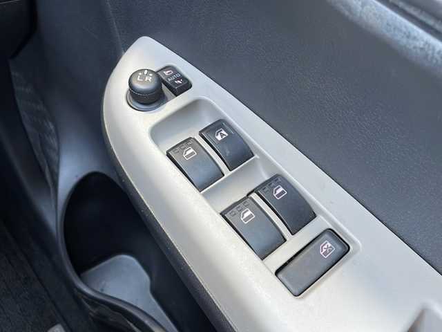 トヨタ パッソ モーダ　S 静岡県 2016(平28)年 5.4万km ファイアークォーツレッドM 【安全装備】/スマートアシスト/低速域衝突被害軽減ブレーキ/（約車速4km/hから50km/h間アラーム喚起作動）/（前車相対速度約30km/h未満時軽減ブレーキ作動）/車線逸脱警報（作動車速：約60km/h以上時）/誤発進抑制機能（障害物前方4m以内:後方3m以内検知）/（エンジン出力停止時間約8秒）/先行車発進お知らせ機能/【主要装備】/純正ナビ（地図SD未着の為、動作未確認）/バックカメラ　/プッシュスタート　/スマートキー　/純正フロアマット　/横滑り防止機能　/ＥＴＣ　/ＬＥＤヘッドライト　/ワンセグテレビ　/アイドリングストップ　/オートエアコン