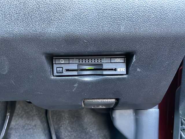 トヨタ パッソ モーダ　S 静岡県 2016(平28)年 5.4万km ファイアークォーツレッドM 【安全装備】/スマートアシスト/低速域衝突被害軽減ブレーキ/（約車速4km/hから50km/h間アラーム喚起作動）/（前車相対速度約30km/h未満時軽減ブレーキ作動）/車線逸脱警報（作動車速：約60km/h以上時）/誤発進抑制機能（障害物前方4m以内:後方3m以内検知）/（エンジン出力停止時間約8秒）/先行車発進お知らせ機能/【主要装備】/純正ナビ（地図SD未着の為、動作未確認）/バックカメラ　/プッシュスタート　/スマートキー　/純正フロアマット　/横滑り防止機能　/ＥＴＣ　/ＬＥＤヘッドライト　/ワンセグテレビ　/アイドリングストップ　/オートエアコン