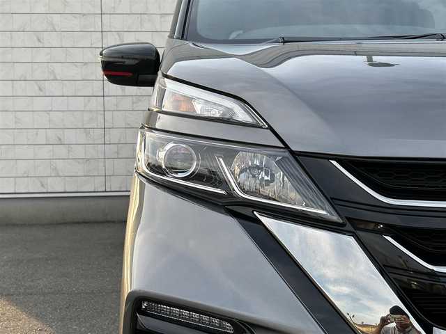 日産 セレナ ニスモ 福岡県 2018(平30)年 6.6万km ダークメタルグレー/ダイヤモンドブラック プロパイロット純正9型ナビゲーション（CD/DVD/フルセグ/BT)エマージェンシーブレーキレーンキープアシストフリップダウンモニター両側パワースライドドアバックカメラLEDヘッドライトオートライト純正AWETC