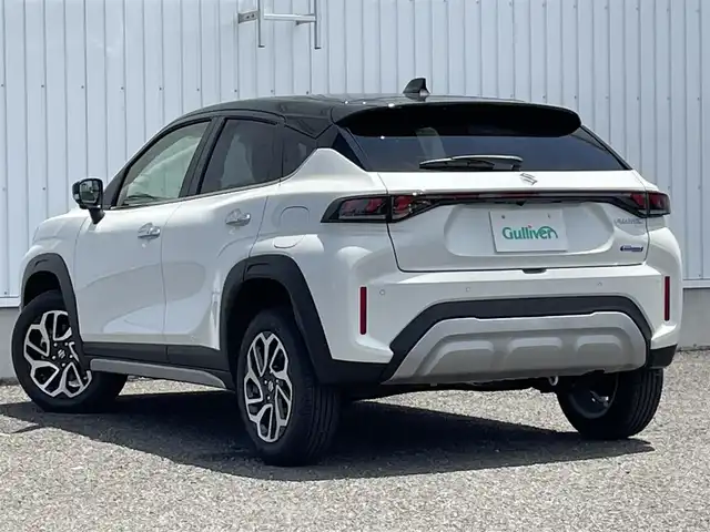 スズキ フロンクス 熊本県 2024(令6)年 0.1万km未満 パール 純正9インチナビ/・AM/FM/BT/SD/・android　auto/・apple　carplay/・フルセグTV/・全周囲カメラ/スズキセーフティサポート/・デュアルセンサーブレーキサポート/・ヘッドアップディスプレイ/・標識認識機能/・誤発進抑制機能/・アダプティブクルーズコントロール/・車線逸脱抑制機能/・ハイビームアシスト/置くだけ充電/電動パーキングブレーキ/・オートホールド/革巻きステアリング/・パドルシフト/・ステアリングスイッチ/ハーフレザーシート/・前席シートヒーター/LEDヘッドライト/純正アルミホイール/電動格納ミラー/・ウインカーミラー/プッシュスタート/スマートキー
