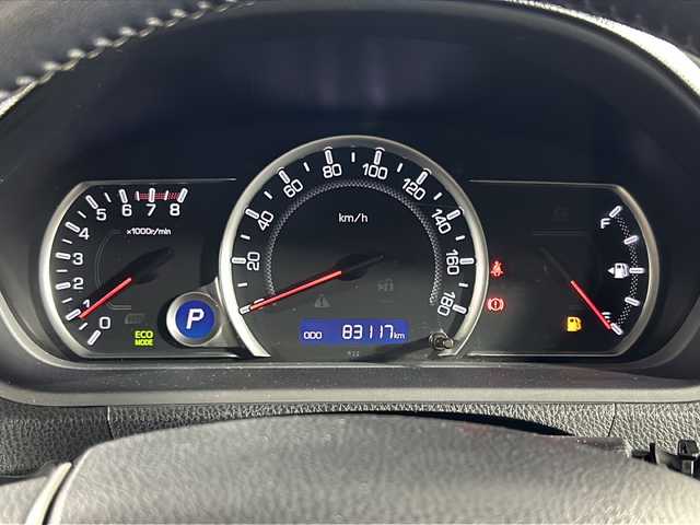 トヨタ ヴォクシー ZS 煌 沖縄県 2015(平27)年 8.4万km アイスチタニウムマイカメタリック 県外仕入　/純正９インチナビ/フルセグTV，Bluetooth，ラジオ，ＣＤ，ＤＶＤ　/７人乗り　/両側パワースライドドア/アルパインフリップダウン　/レザー調シートカバー　/ビルトインＥＴＣ　/ドライブレコーダー　/ライト付きハンディーミラー/デュアルエアコン/革巻きステアリング/純正ドアバイザー　/フロアマット/オートライト/LEDヘッドライト/フォグランプ/スペアキー/プッシュスタート
