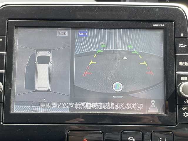 日産 セレナ X Vセレクション 福岡県 2017(平29)年 4万km ダイヤモンドブラック 純正ナビ（ＭＭ５１７Ｄ－Ｌ）/後席フリップダウンモニター　/アラウンドビューモニター　/エマージェンシーブレーキ　/両側パワースライドドア　/パーキングアシスト　/フルセグＴＶ　/クルーズコントロール/ ETC