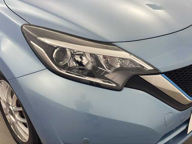 日産 ノート e－パワー X 新潟県 2017(平29)年 7.2万km ソニックブルー ディーラーオプションナビ/地デジ視聴可/インテリジェンｒトアラウンドビューモニター/踏み間違い衝突防止アシスト/フロント_バックソナー/スマートルームミラー/ドアミラーヒーター/インテリジェントエマージェンシーブレーキ/車線逸脱警報/オートライト/オートエアコン/インテリジェントキー/プッシュエンジンスターター/ＳＲＳエアバック（運転席・助手席）