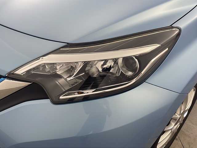 日産 ノート e－パワー X 新潟県 2017(平29)年 7.2万km ソニックブルー ディーラーオプションナビ/地デジ視聴可/インテリジェンｒトアラウンドビューモニター/踏み間違い衝突防止アシスト/フロント_バックソナー/スマートルームミラー/ドアミラーヒーター/インテリジェントエマージェンシーブレーキ/車線逸脱警報/オートライト/オートエアコン/インテリジェントキー/プッシュエンジンスターター/ＳＲＳエアバック（運転席・助手席）