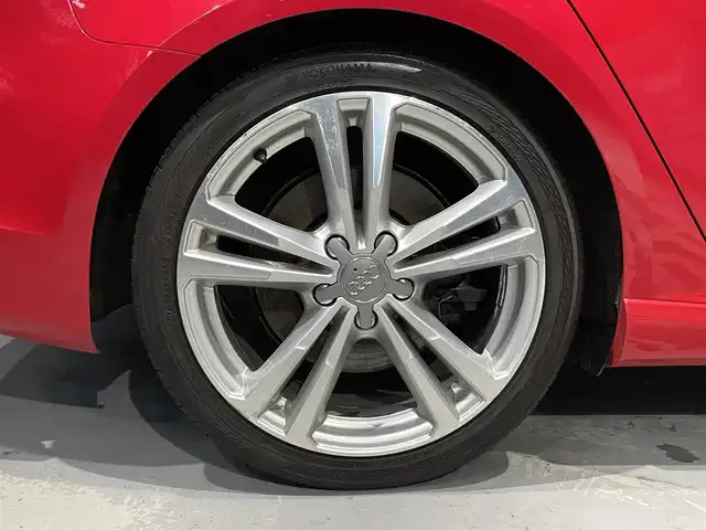 アウディ Ｓ３ スポーツバック 道央・札幌 2014(平26)年 6.9万km ブリリアントレッド バックカメラ/アウディーパーキングシステム/スタビリティコントロール/パワーシート（D/N）/左右独立調整オートエアコン/HIDヘッドライト/オートライト/アウディドライブセレクト/パドルシフト/フルセグTV/ハーフレザーシート/フルタイム４WD/純正フロアマット/ETC/・保証書、取扱説明書（有）/・スペアキー×１