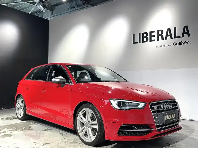 アウディ Ｓ３ スポーツバック 道央・札幌 2014(平26)年 6.9万km ブリリアントレッド バックカメラ/アウディーパーキングシステム/スタビリティコントロール/パワーシート（D/N）/左右独立調整オートエアコン/HIDヘッドライト/オートライト/アウディドライブセレクト/パドルシフト/フルセグTV/ハーフレザーシート/フルタイム４WD/純正フロアマット/ETC/・保証書、取扱説明書（有）/・スペアキー×１
