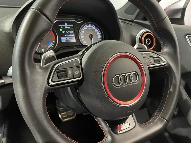 アウディ Ｓ３ スポーツバック 道央・札幌 2014(平26)年 6.9万km ブリリアントレッド バックカメラ/アウディーパーキングシステム/スタビリティコントロール/パワーシート（D/N）/左右独立調整オートエアコン/HIDヘッドライト/オートライト/アウディドライブセレクト/パドルシフト/フルセグTV/ハーフレザーシート/フルタイム４WD/純正フロアマット/ETC/・保証書、取扱説明書（有）/・スペアキー×１