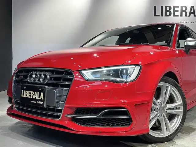 アウディ Ｓ３ スポーツバック 道央・札幌 2014(平26)年 6.9万km ブリリアントレッド バックカメラ/アウディーパーキングシステム/スタビリティコントロール/パワーシート（D/N）/左右独立調整オートエアコン/HIDヘッドライト/オートライト/アウディドライブセレクト/パドルシフト/フルセグTV/ハーフレザーシート/フルタイム４WD/純正フロアマット/ETC/・保証書、取扱説明書（有）/・スペアキー×１