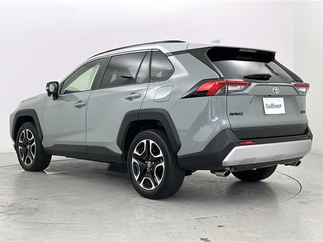 トヨタ ＲＡＶ４ アドベンチャー 宮城県 2020(令2)年 6万km アッシュグレーメタリック/アーバンカーキ Toyota Safety Sense/・プリクラッシュセーフティ/・レーントレーシングアシスト/・レーダークルーズコントロール/・ロードサインアシスト/・オートマチックハイビーム/社外7インチナビ/・CD.DVD.BT.SD.USB/・フルセグTV/バックカメラ/合皮シート/・D席パワーシート/ビルトインETC/プッシュスタート/スマートキー/電動パーキングブレーキ/横滑り防止/ステアリングスイッチ/LEDヘッドライト/純正19インチAW/純正フロアマット