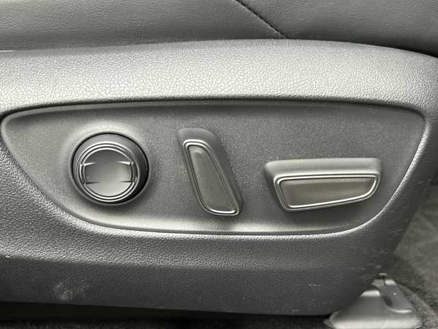 トヨタ ＲＡＶ４ アドベンチャー 宮城県 2020(令2)年 6万km アッシュグレーメタリック/アーバンカーキ Toyota Safety Sense/・プリクラッシュセーフティ/・レーントレーシングアシスト/・レーダークルーズコントロール/・ロードサインアシスト/・オートマチックハイビーム/社外7インチナビ/・CD.DVD.BT.SD.USB/・フルセグTV/バックカメラ/合皮シート/・D席パワーシート/ビルトインETC/プッシュスタート/スマートキー/電動パーキングブレーキ/横滑り防止/ステアリングスイッチ/LEDヘッドライト/純正19インチAW/純正フロアマット